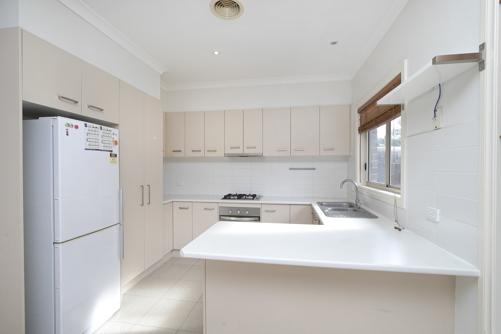 3/6 Oberon Avenue, St Albans, VIC 3021, St Albans - Thumbnail 2
