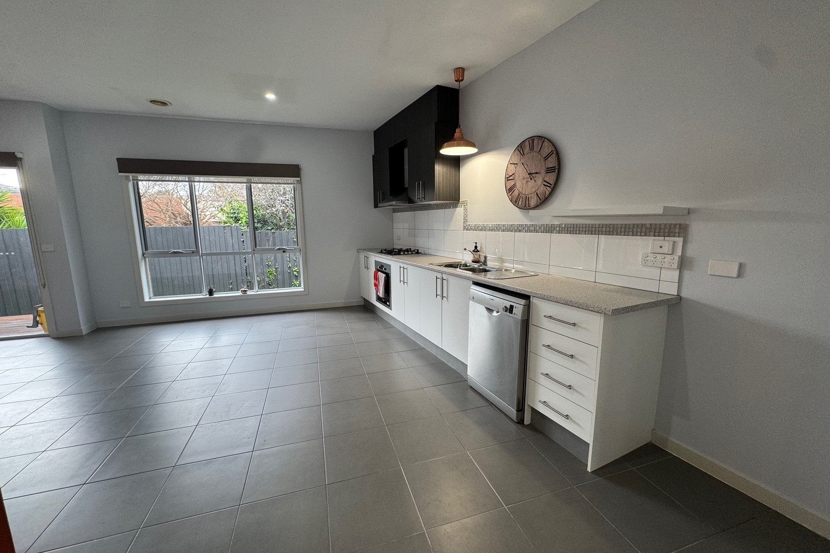 3/6 South Street, Hadfield, VIC 3046, Hadfield - Thumbnail 3