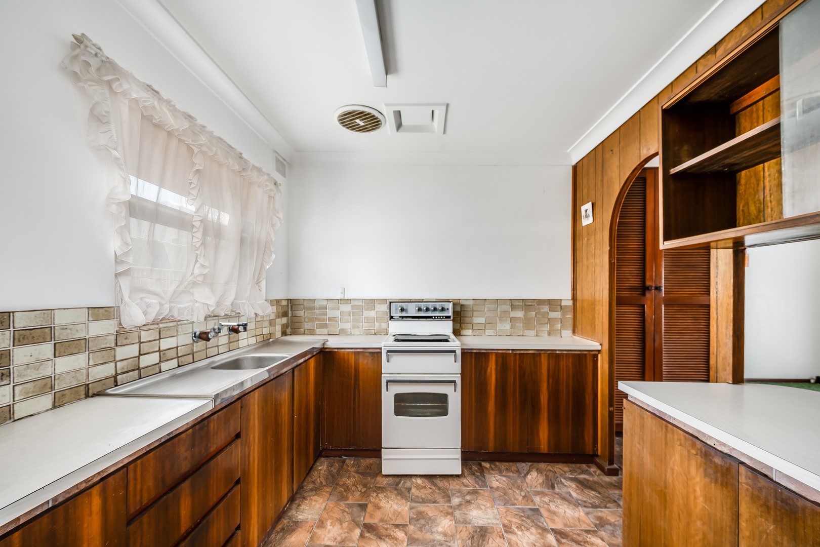 3/61 Nilpena AvenuePark Holme, SA 5043, Park Holme - Thumbnail 2