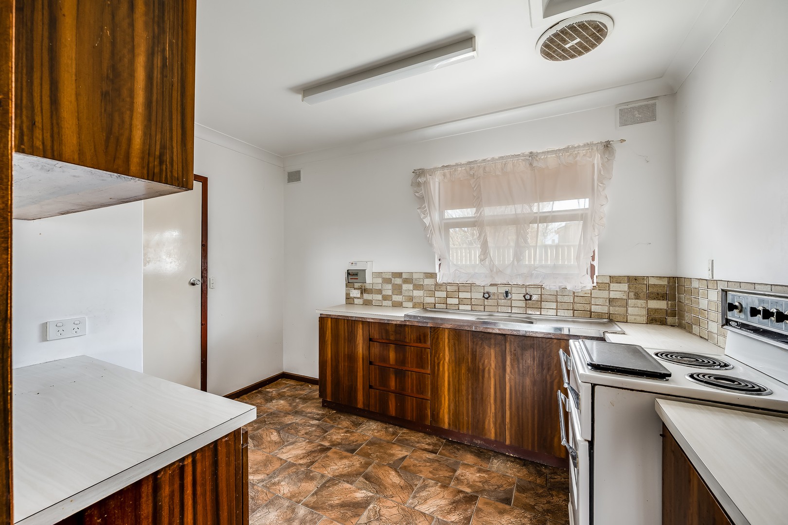 3/61 Nilpena AvenuePark Holme, SA 5043, Park Holme - Thumbnail 3