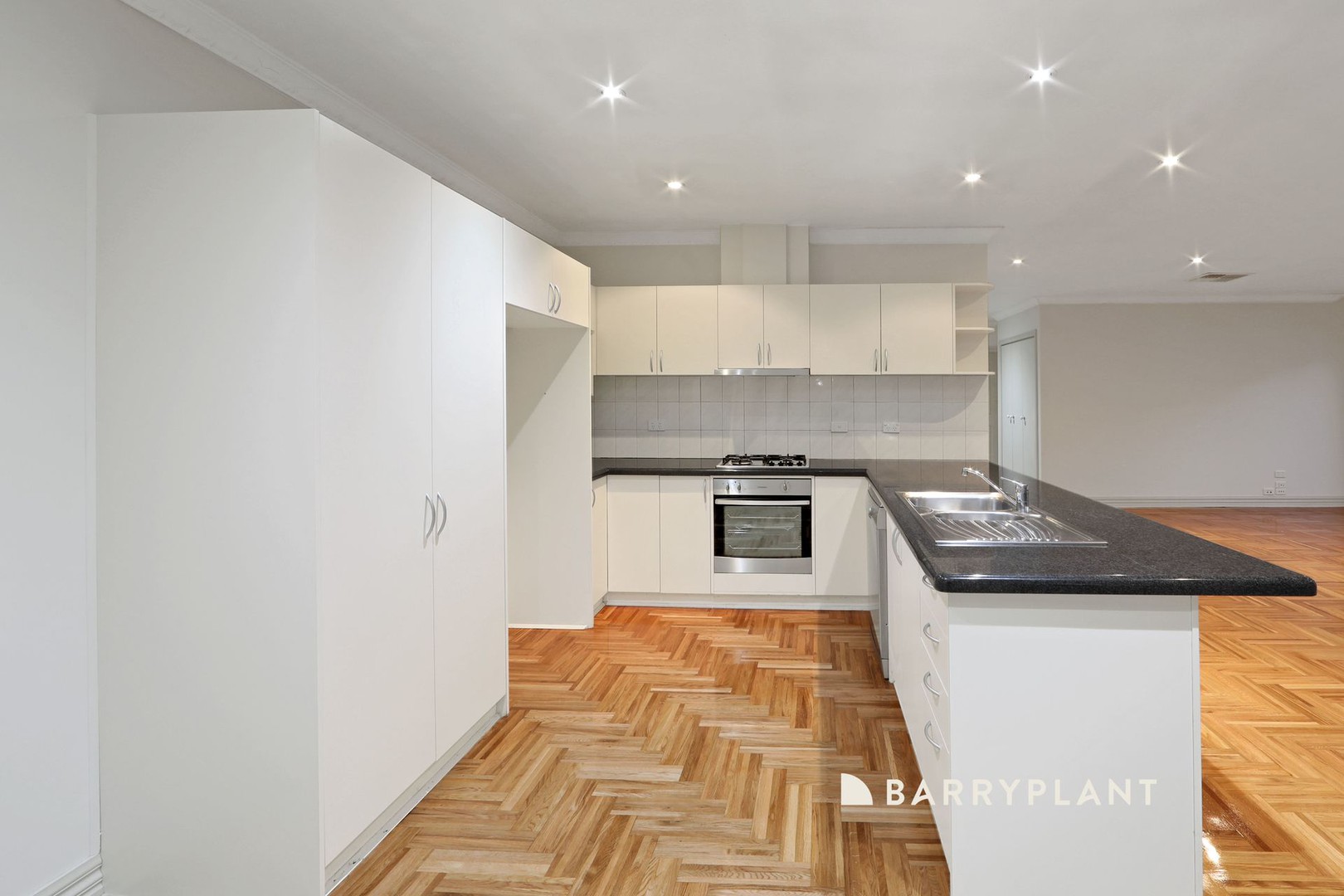 3/63 Morton Road, Burwood, VIC 3125, Burwood - Thumbnail 4