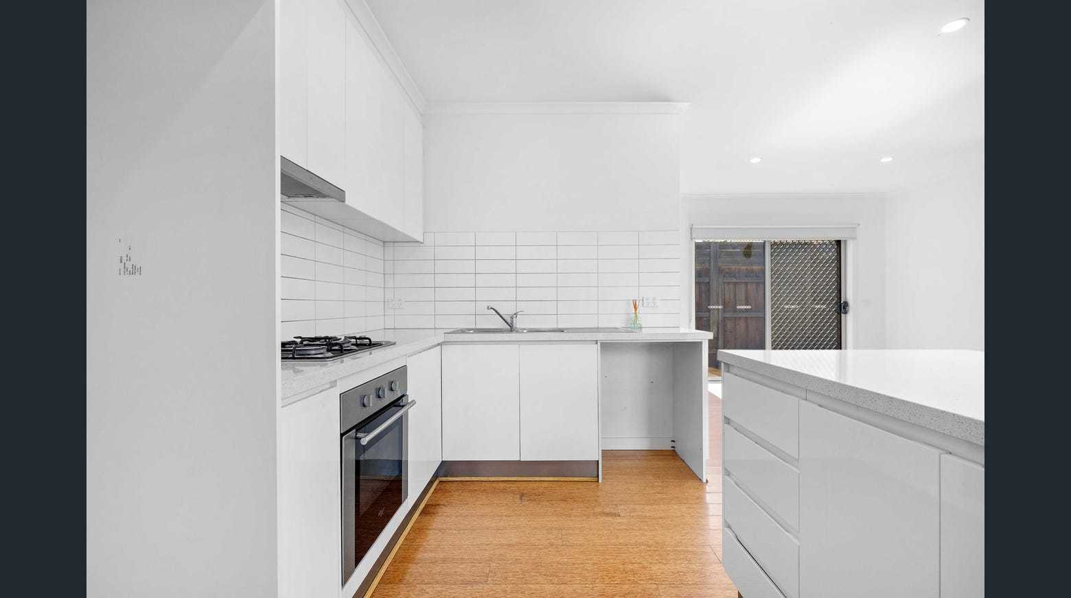 3/64 Leonard Avenue, St Albans, VIC 3021, St Albans - Thumbnail 2