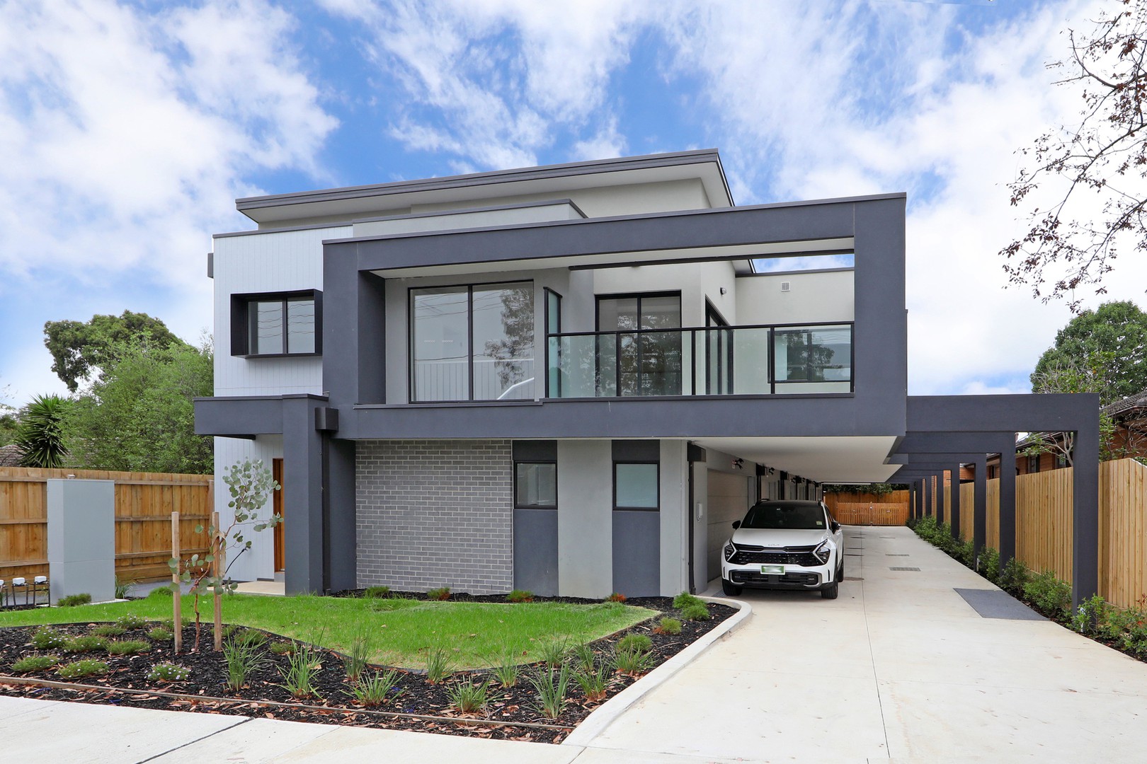 3/650 Stud Road, Scoresby, VIC 3179 - Thumbnail 1 - 06/03/2026