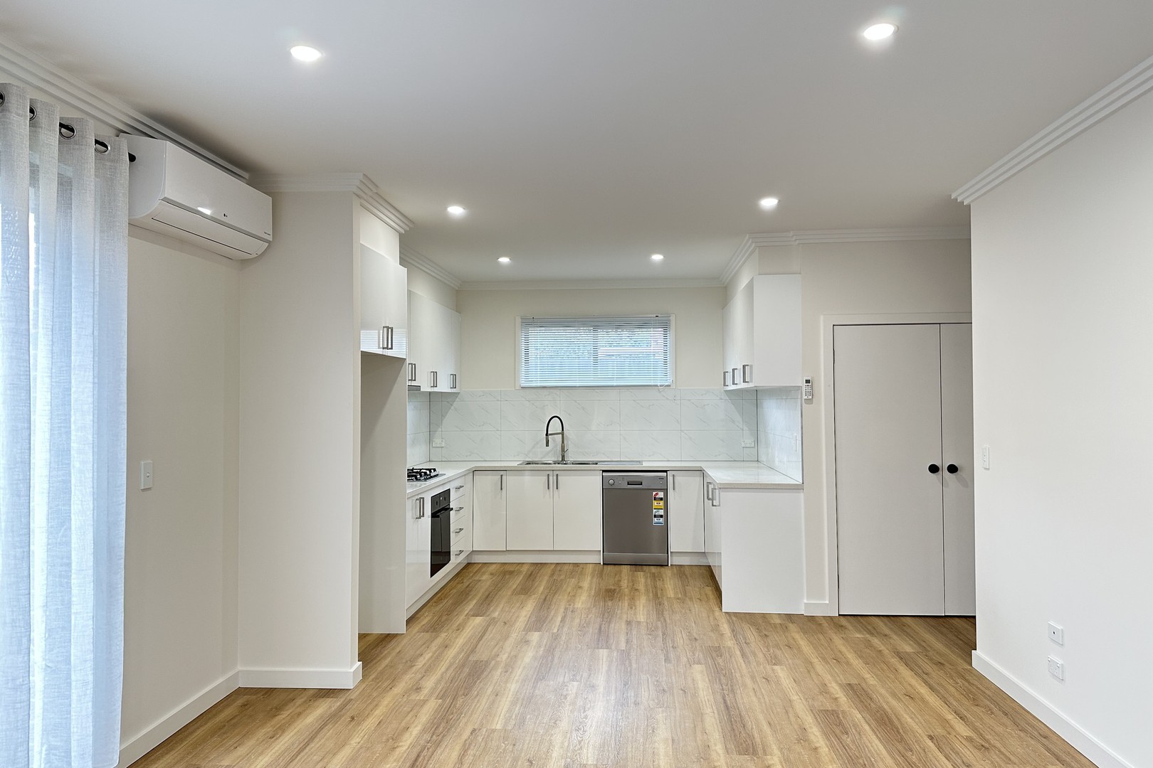 3/69 Barton Street, Reservoir, VIC 3073, Reservoir - Thumbnail 2