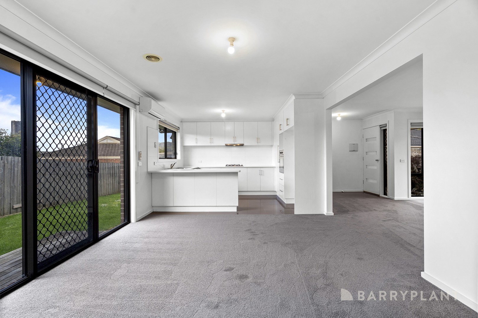3/7 Neilson Street, Bayswater, VIC 3153, Bayswater - Thumbnail 2
