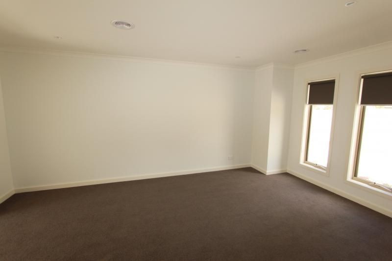 3/7 Symons Street, Wendouree, VIC 3355 - Thumbnail 1 - 26/11/2021