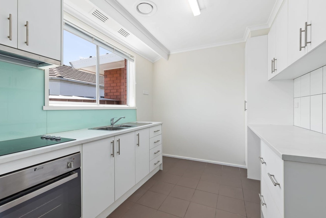 3/72 Pine Street, Reservoir, VIC 3073, Reservoir - Thumbnail 2
