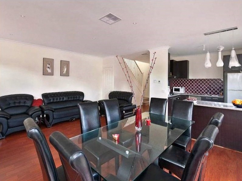 3/8 Anthony Street, Dandenong North, VIC 3175 - Thumbnail 2 - 04/05/2026