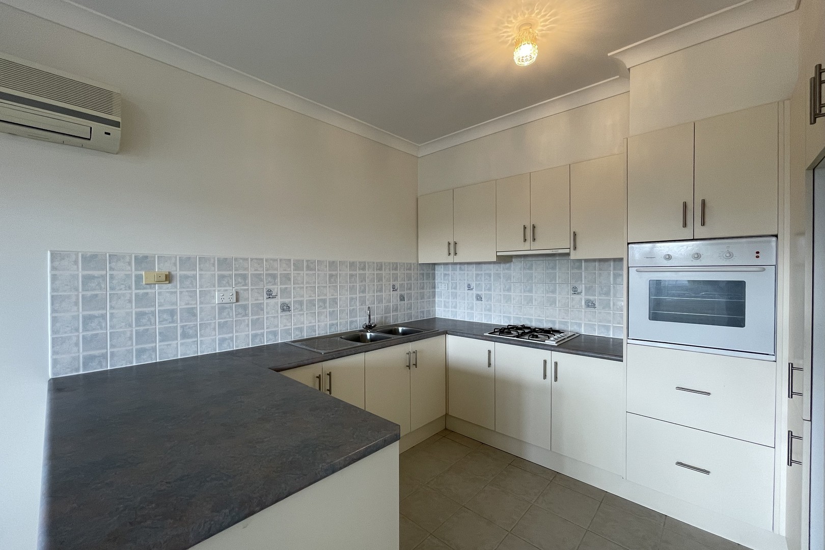 3/8 O'Connor Street, Reservoir, VIC 3073, Reservoir - Thumbnail 4