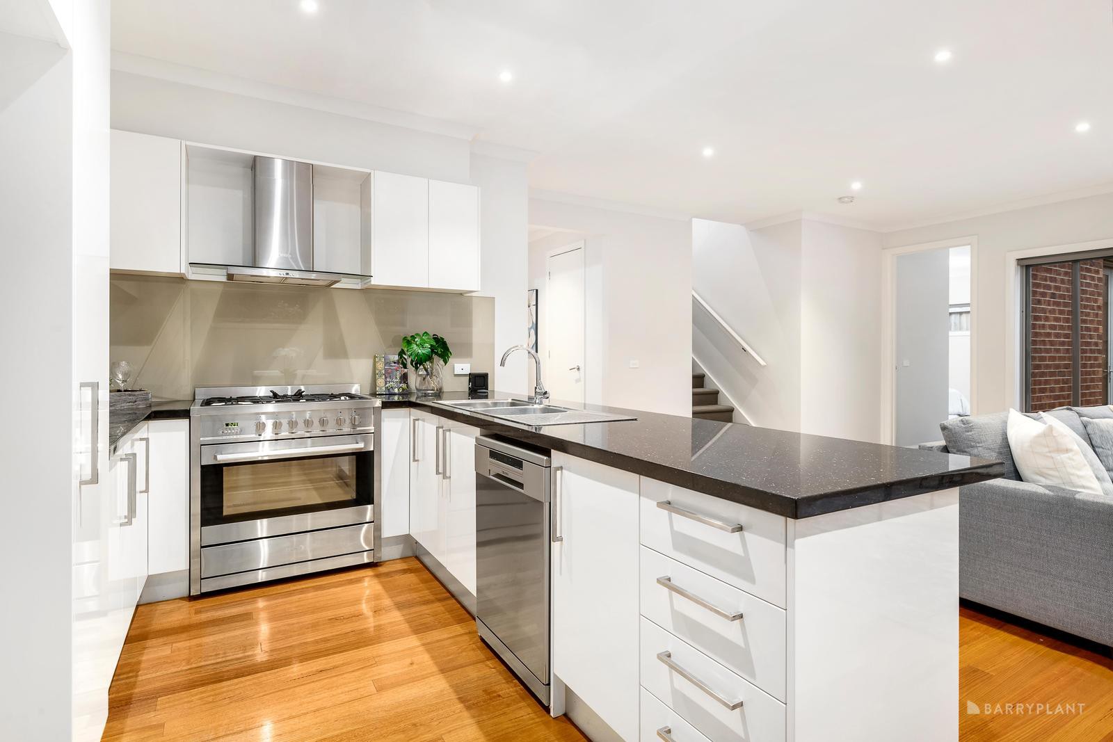 3/8 Parker Street, Templestowe Lower, VIC 3107, Templestowe Lower - Thumbnail 3