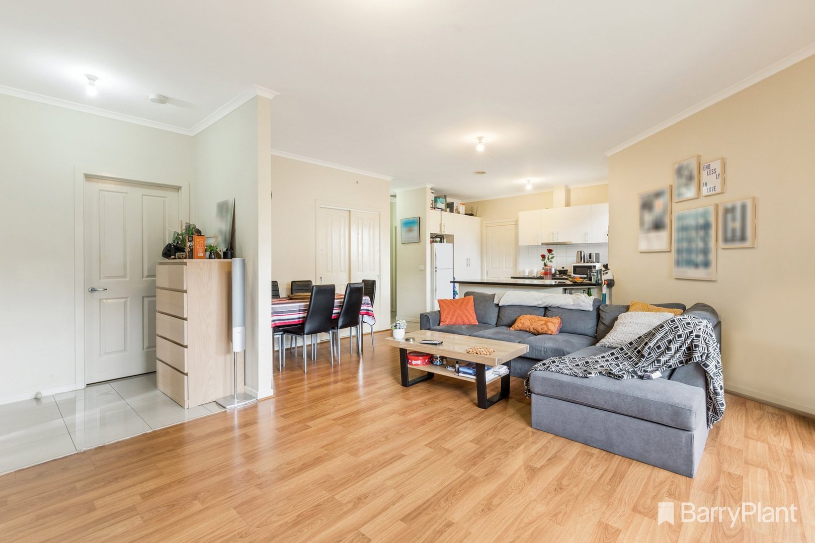 3/8A Dunblane Road, Noble Park, VIC 3174 - Thumbnail 2 - 19/04/2023