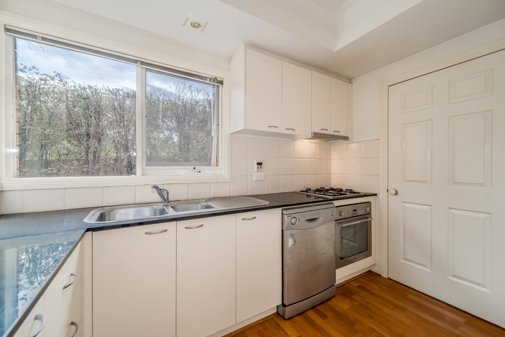 3/9 Brougham Street, Box Hill, VIC 3128, Box Hill - Thumbnail 3