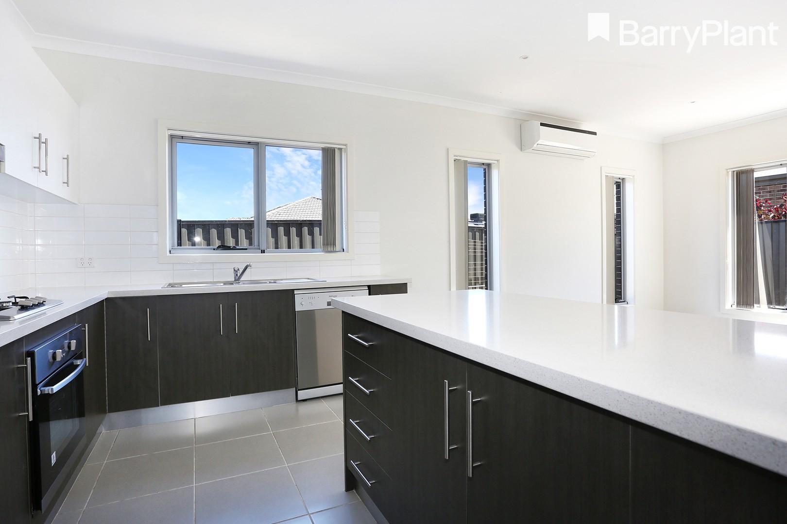 3/9 Duchess Court, Point Cook, VIC 3030, Point Cook - Thumbnail 2