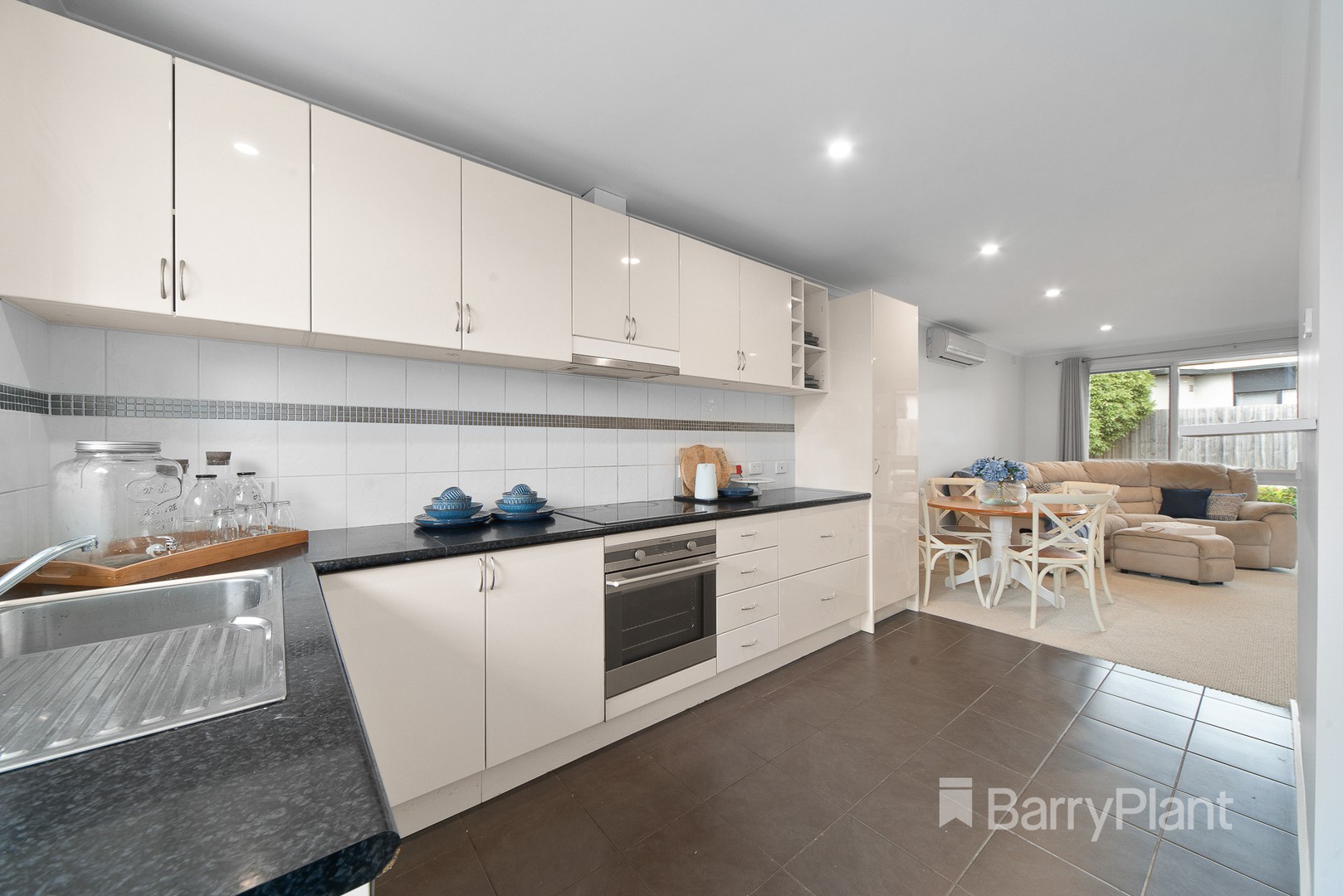 3/9 Leicester Avenue, Mount Eliza, VIC 3930, Mount Eliza - Thumbnail 4