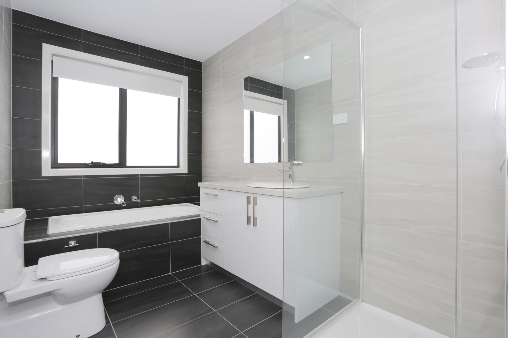 3/9 Orange Avenue, Reservoir, VIC 3073, Reservoir - Thumbnail 4