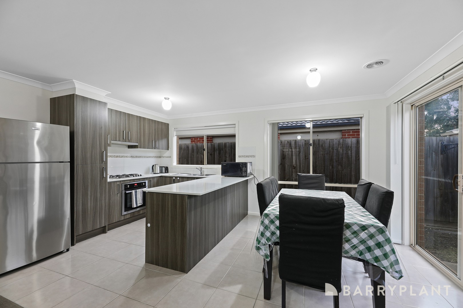 3/9 Shakespeare Court, Drouin, VIC 3818, Drouin - Thumbnail 2