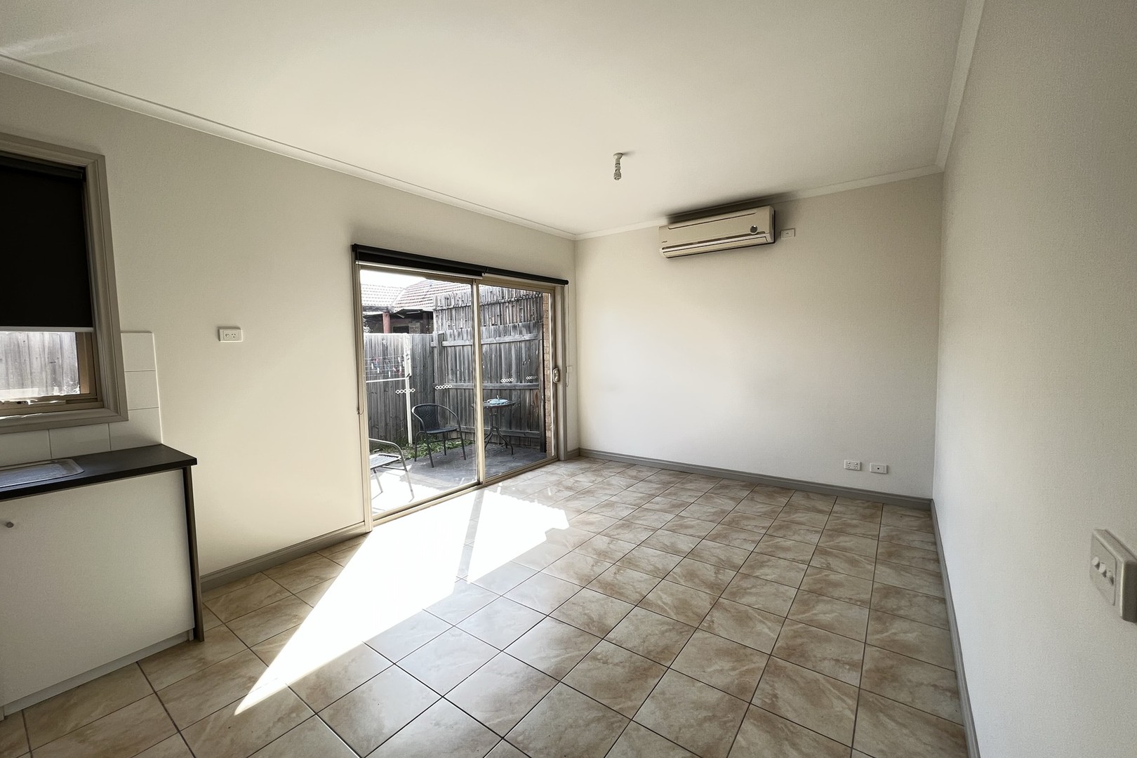 3/9 Sydney Crescent, Lalor, VIC 3075, Lalor - Thumbnail 2