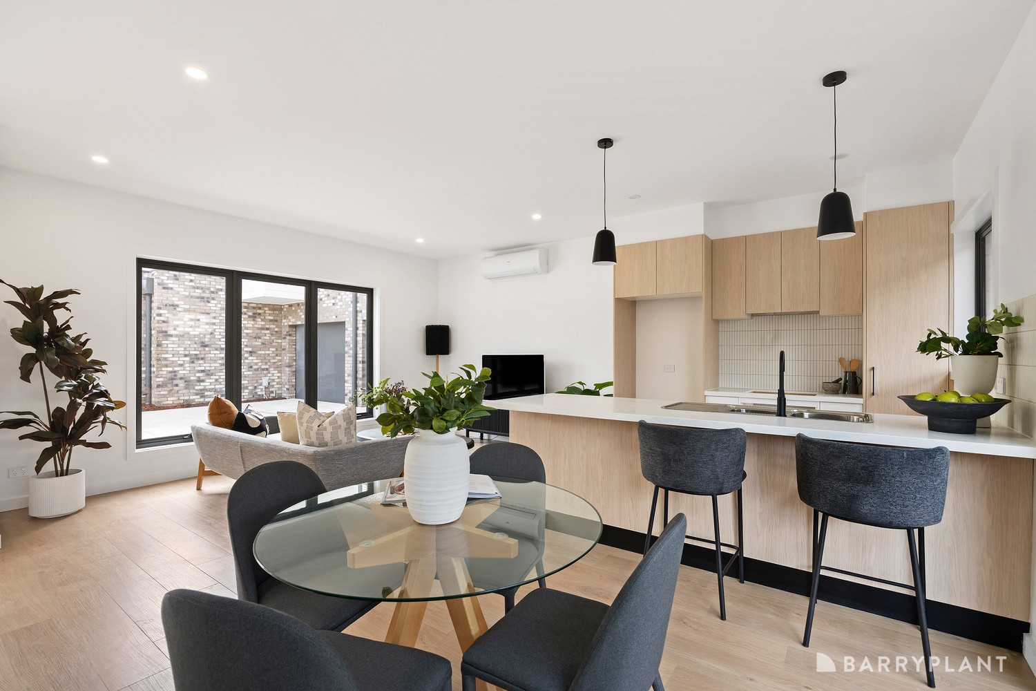 3/9 Yardley Court, Maidstone, VIC 3012 - Thumbnail 2 - 19/02/2025