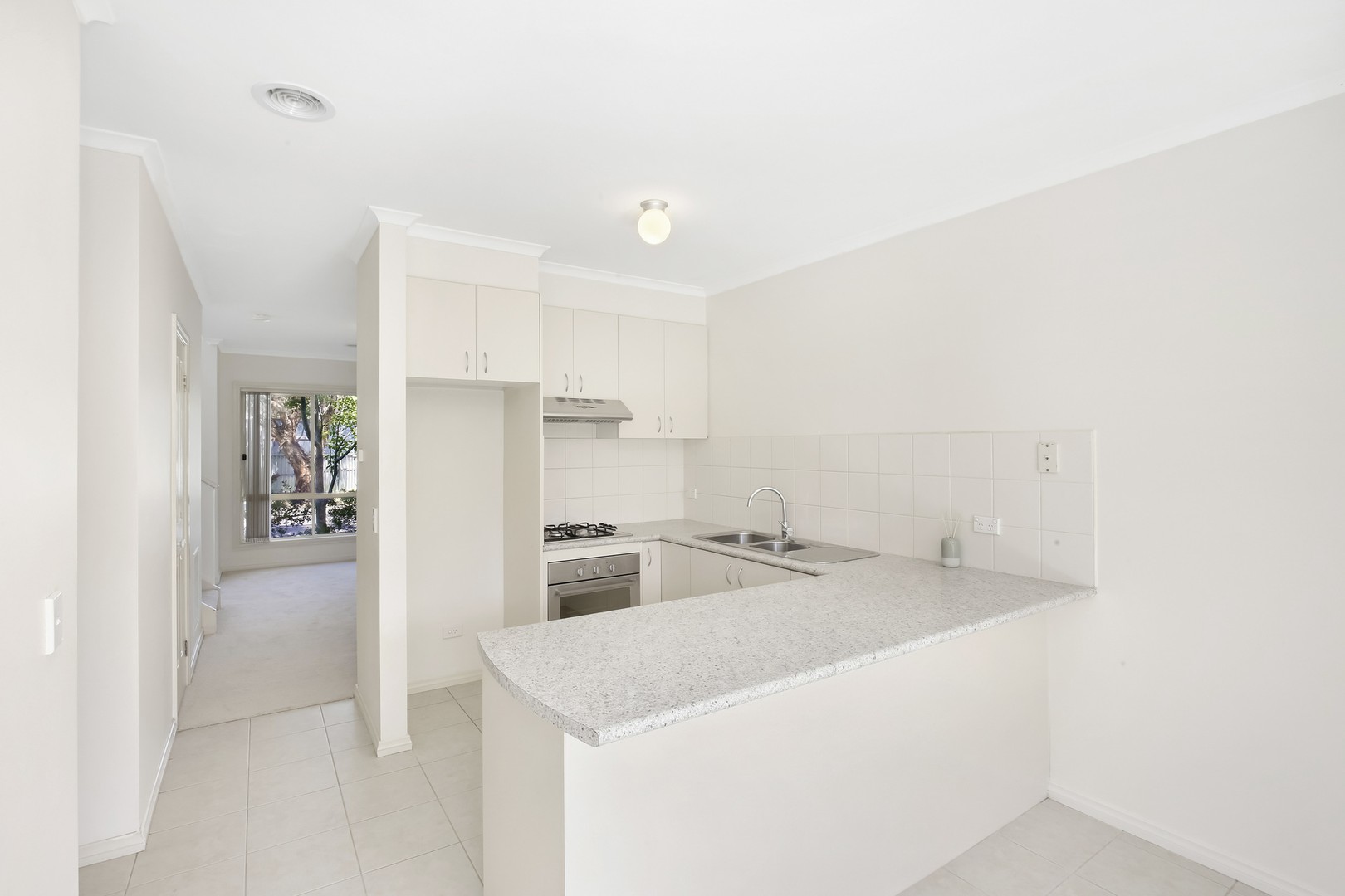 3/90 Edgars Road, Thomastown, VIC 3074, Thomastown - Thumbnail 2