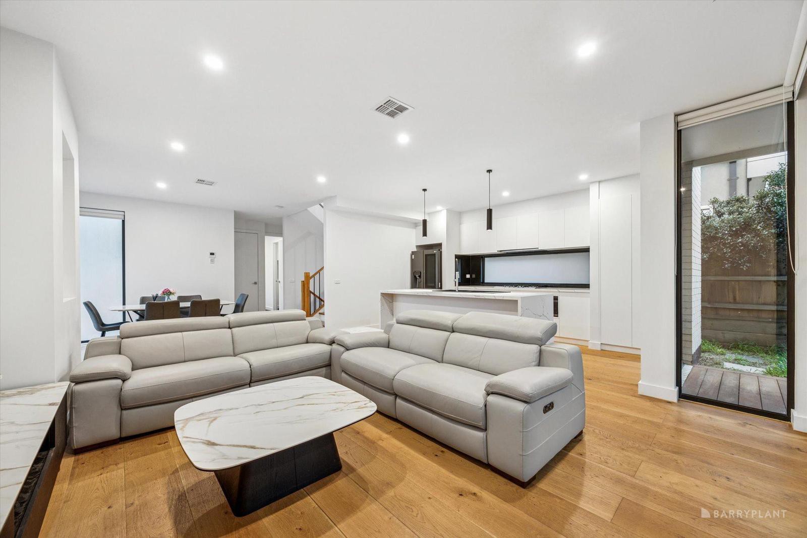 3/93 St Clems Road, Doncaster East, VIC 3109 - Thumbnail 2 - 31/07/2025