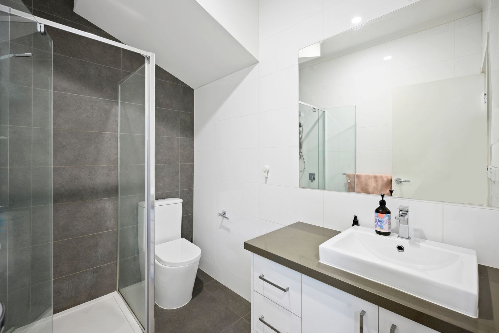 3/98 McNamara Ave, Airport West, VIC 3042, Airport West - Thumbnail 8