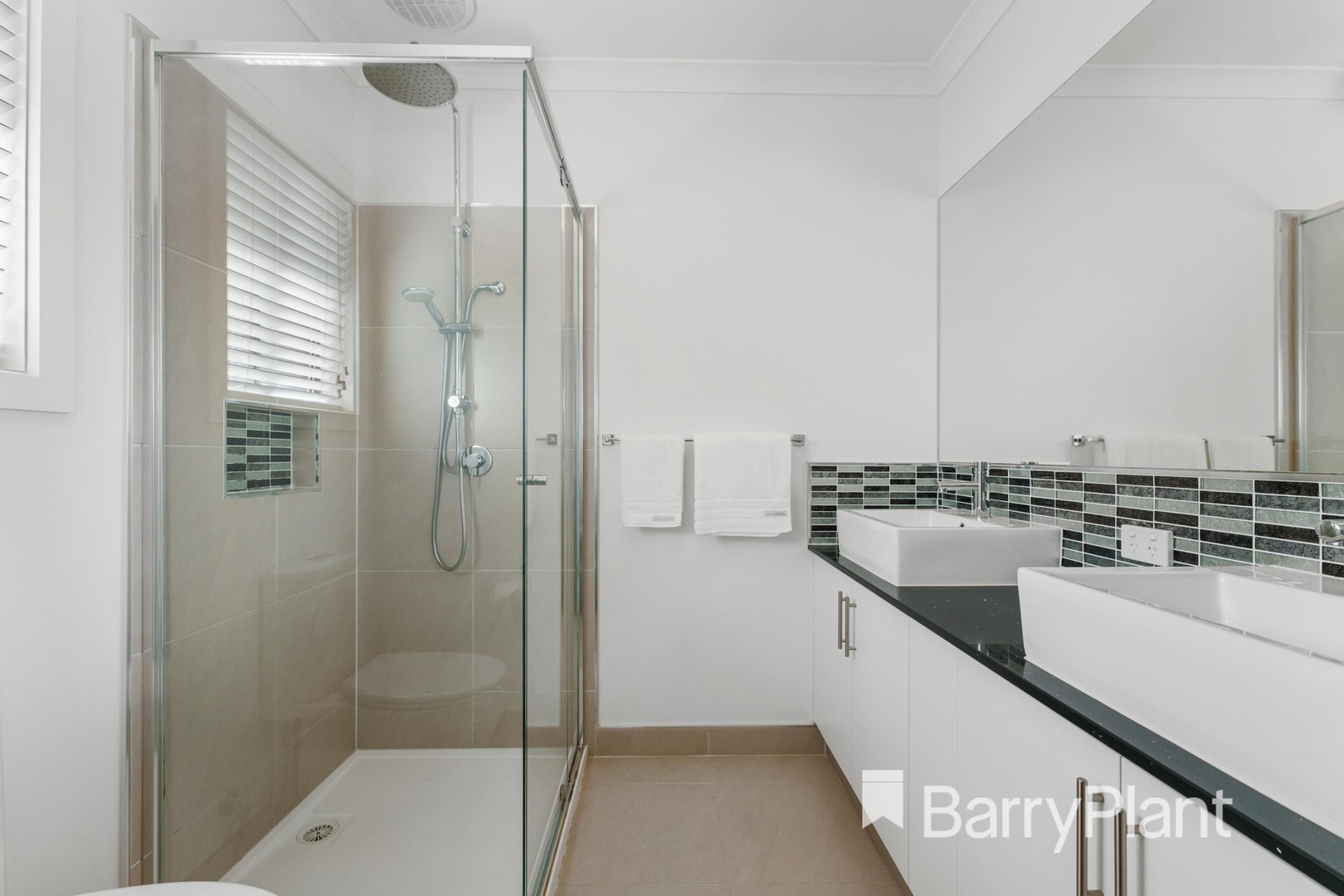 3 Aberfeldy Road, Werribee, VIC 3030, Werribee - Thumbnail 4
