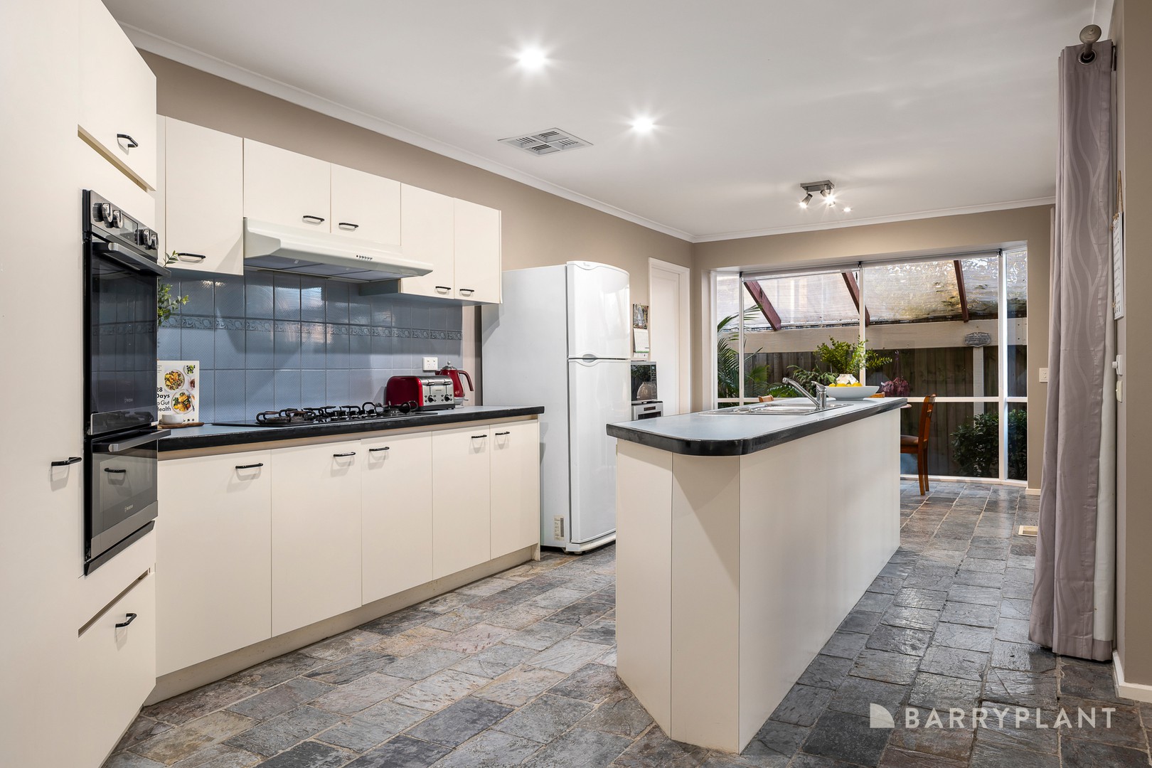 3 Aisha Crescent, Dingley Village, VIC 3172, Dingley Village - Thumbnail 6