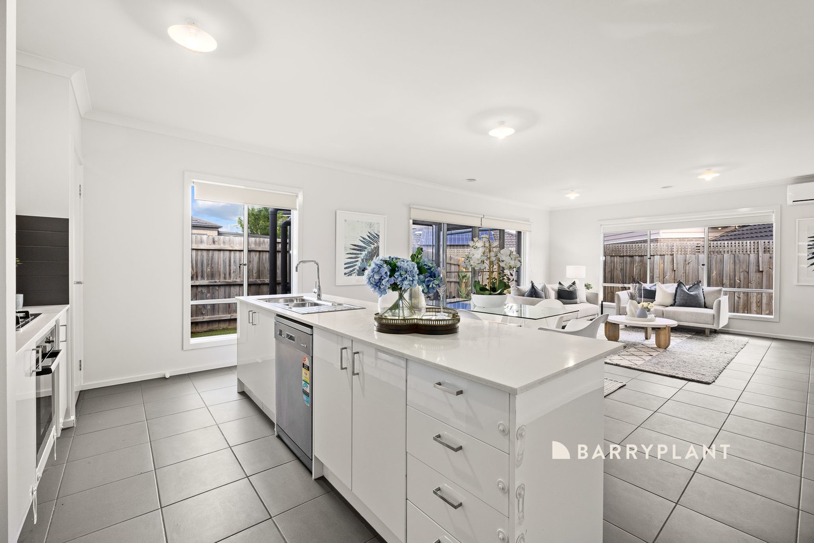 3 Allusive Walk, Narre Warren, VIC 3805 - Thumbnail 2 - 29/10/2025