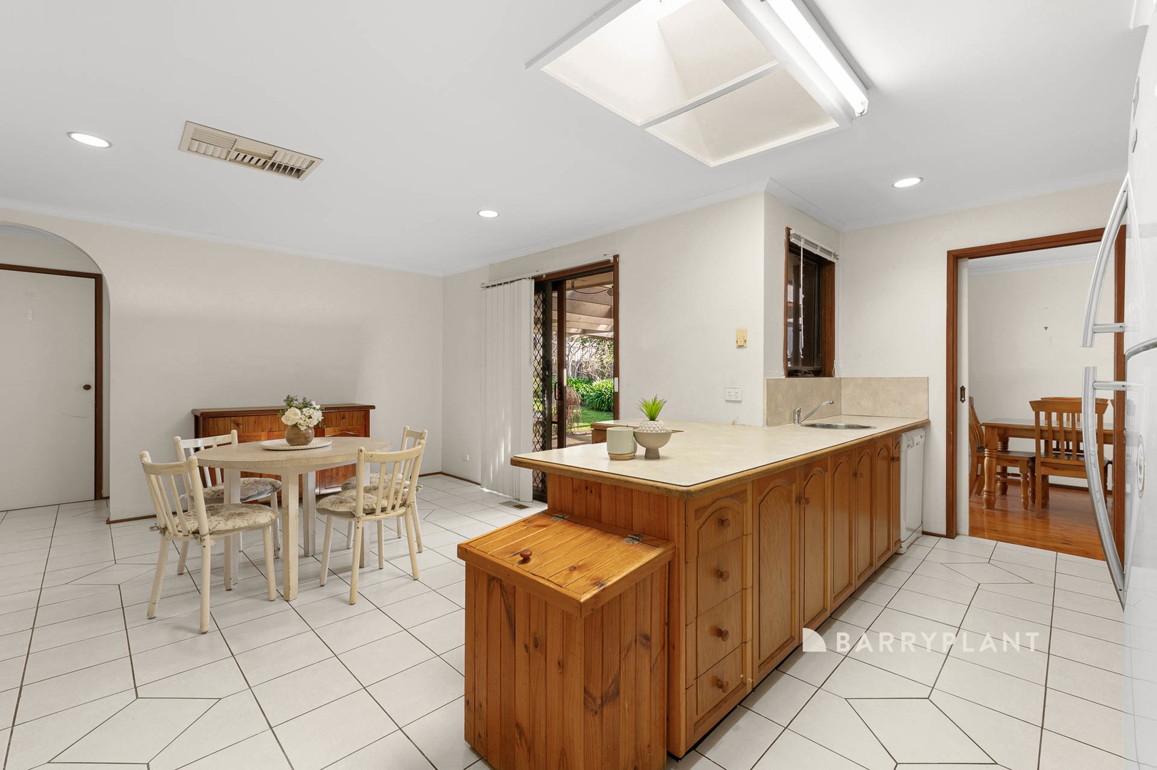 3 Andene Drive, Narre Warren, VIC 3805, Narre Warren - Thumbnail 2
