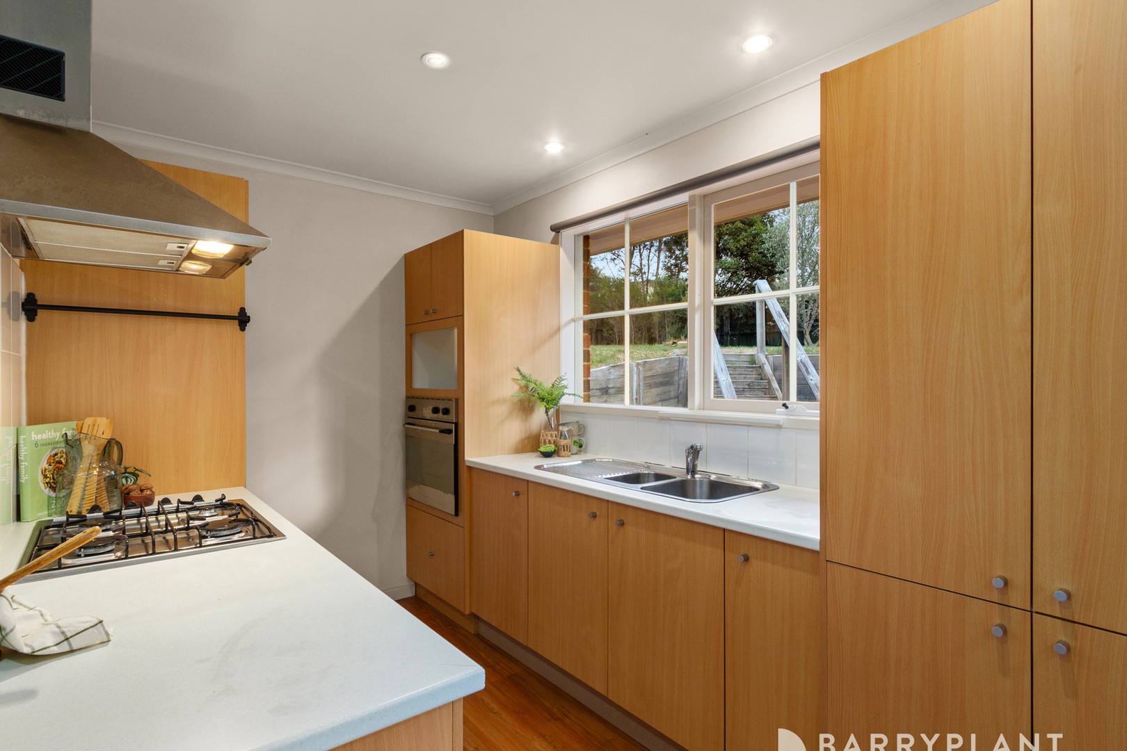 3 Anthony Drive, Lysterfield, VIC 3156, Lysterfield - Thumbnail 2
