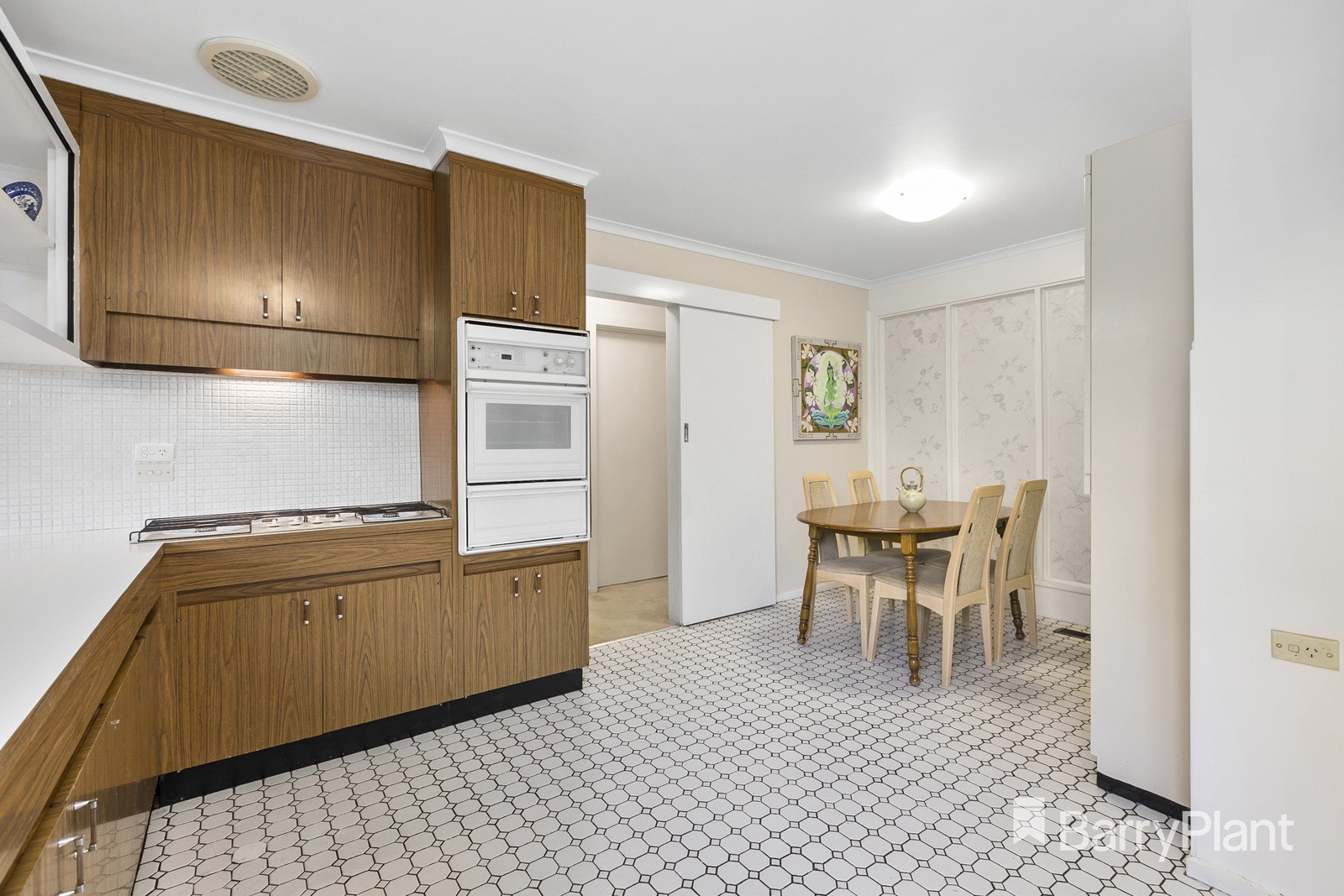 3 Antoinette Court, Mount Waverley, VIC 3149, Mount Waverley - Thumbnail 5