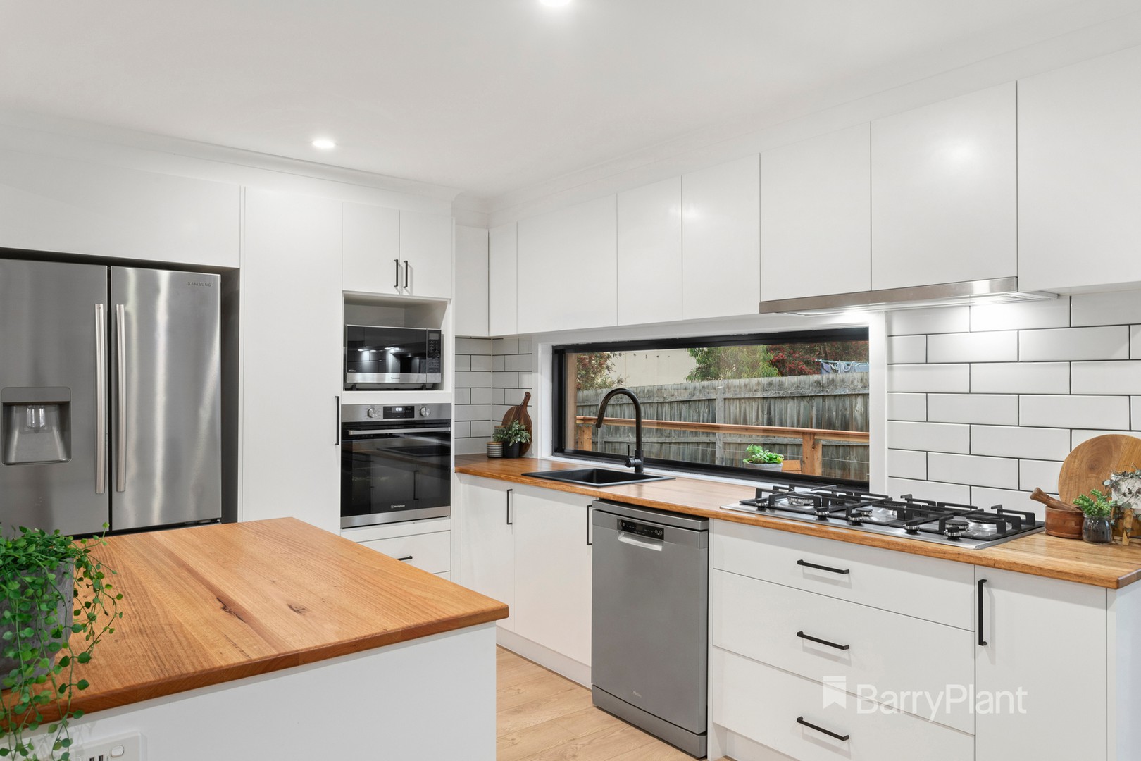 3 Armstrong GroveYarra Glen, VIC 3775, Yarra Glen - Thumbnail 2