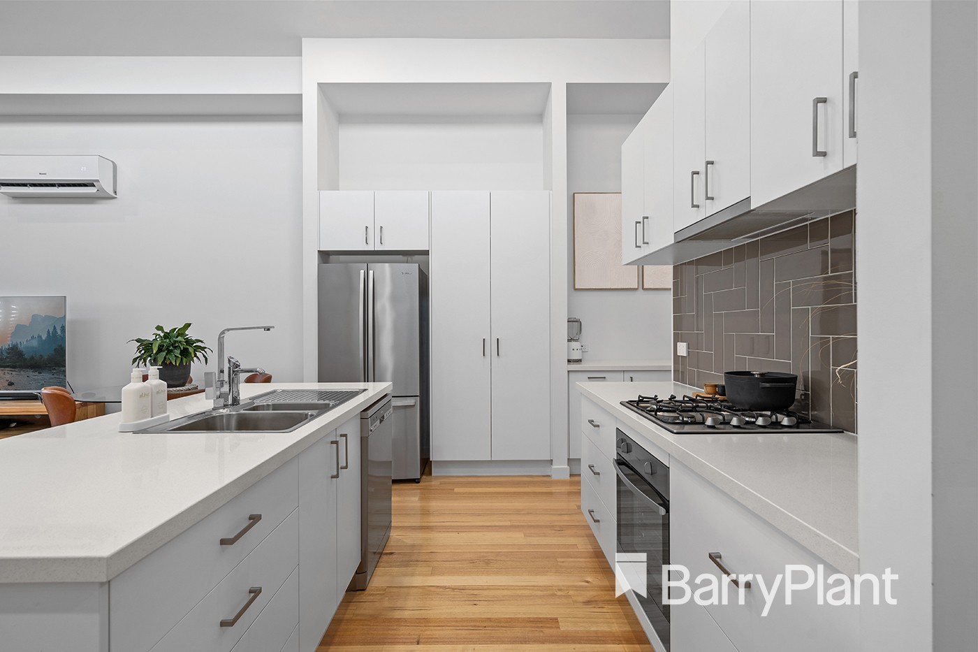 192 Ballarat Road, CRESWICK VIC 3363, Creswick - Thumbnail 2
