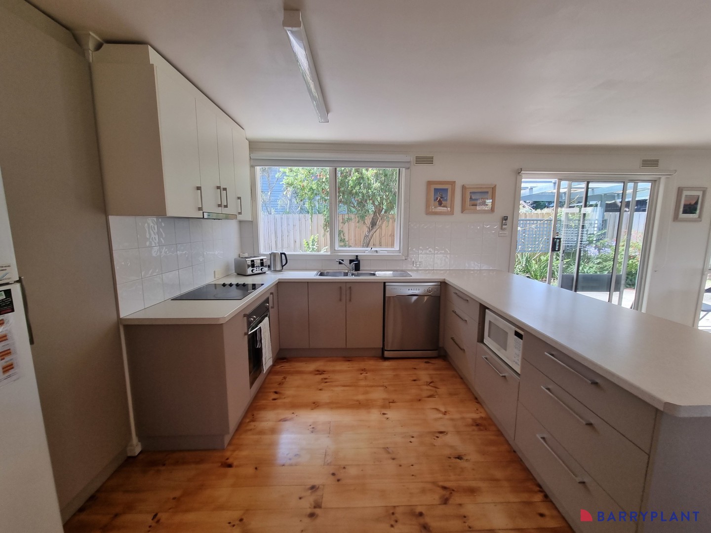 3 Beach Avenue, Inverloch, VIC 3996, Inverloch - Thumbnail 5