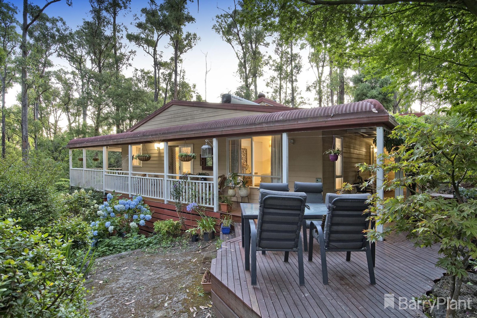 3 Bilocla Avenue, Cockatoo, VIC 3781