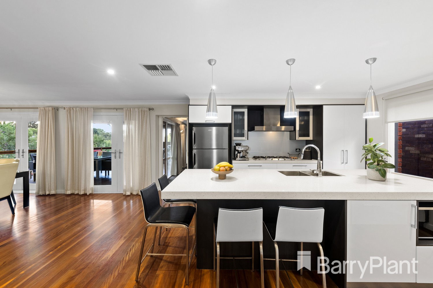 3 Binnak Drive, Watsonia North, VIC 3087, Watsonia North - Thumbnail 2
