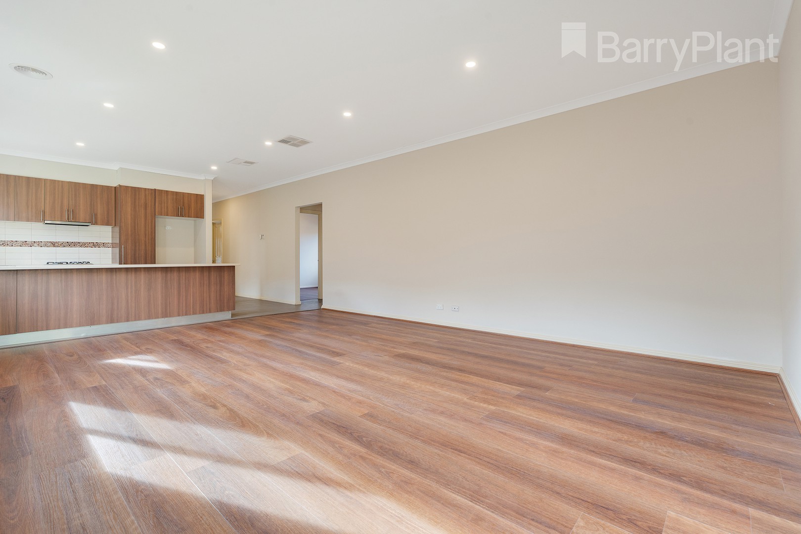 3 Black Range Avenue, Craigieburn, VIC 3064, Craigieburn - Thumbnail 4