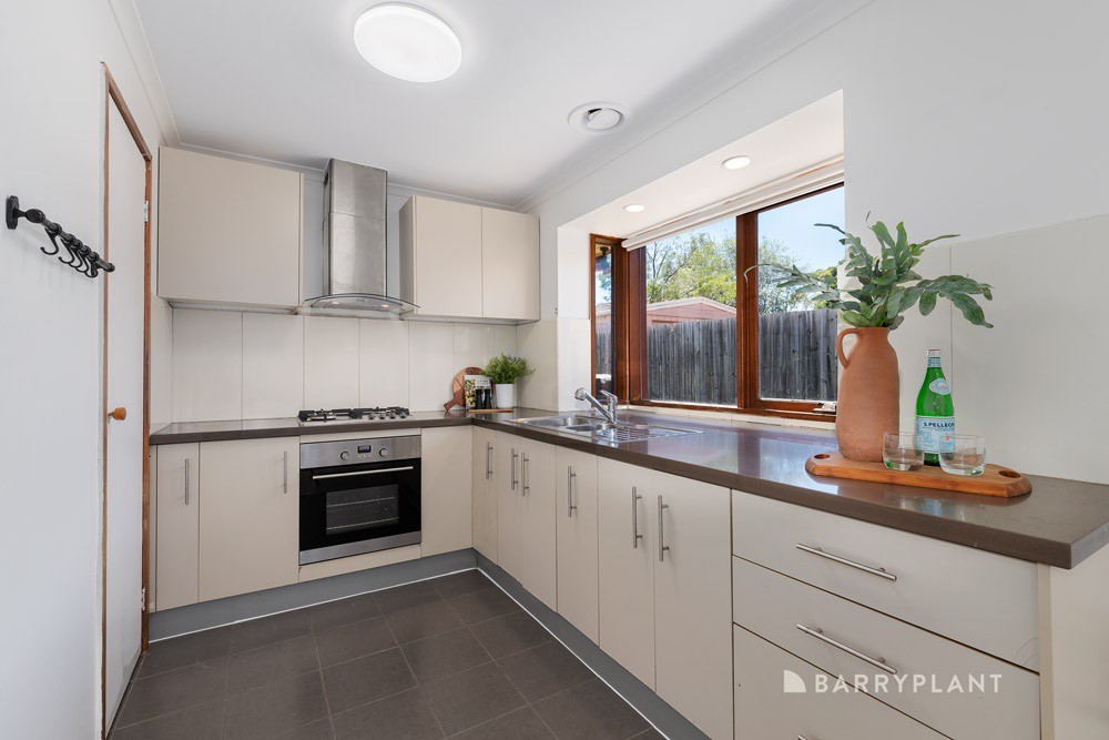 3 Bluegum Court, Mill Park, VIC 3082, Mill Park - Thumbnail 4