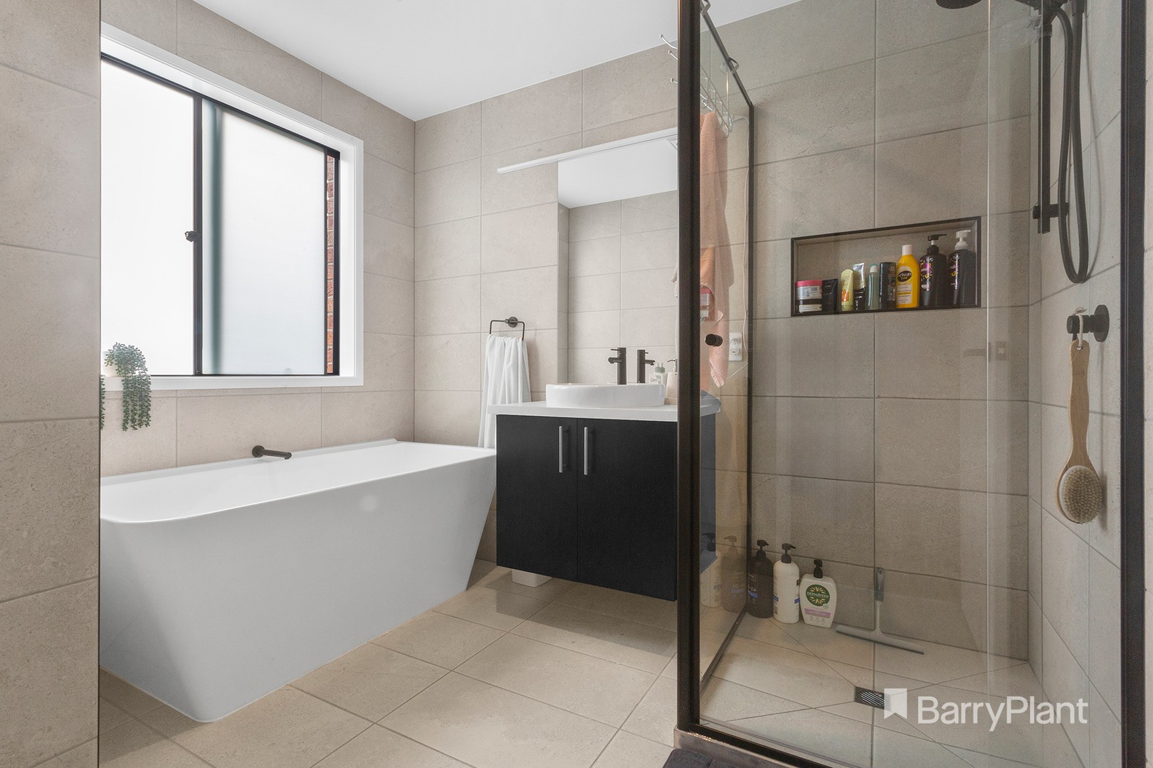 3 Booroolong Lane, Clyde North, VIC 3978, Clyde North - Thumbnail 7