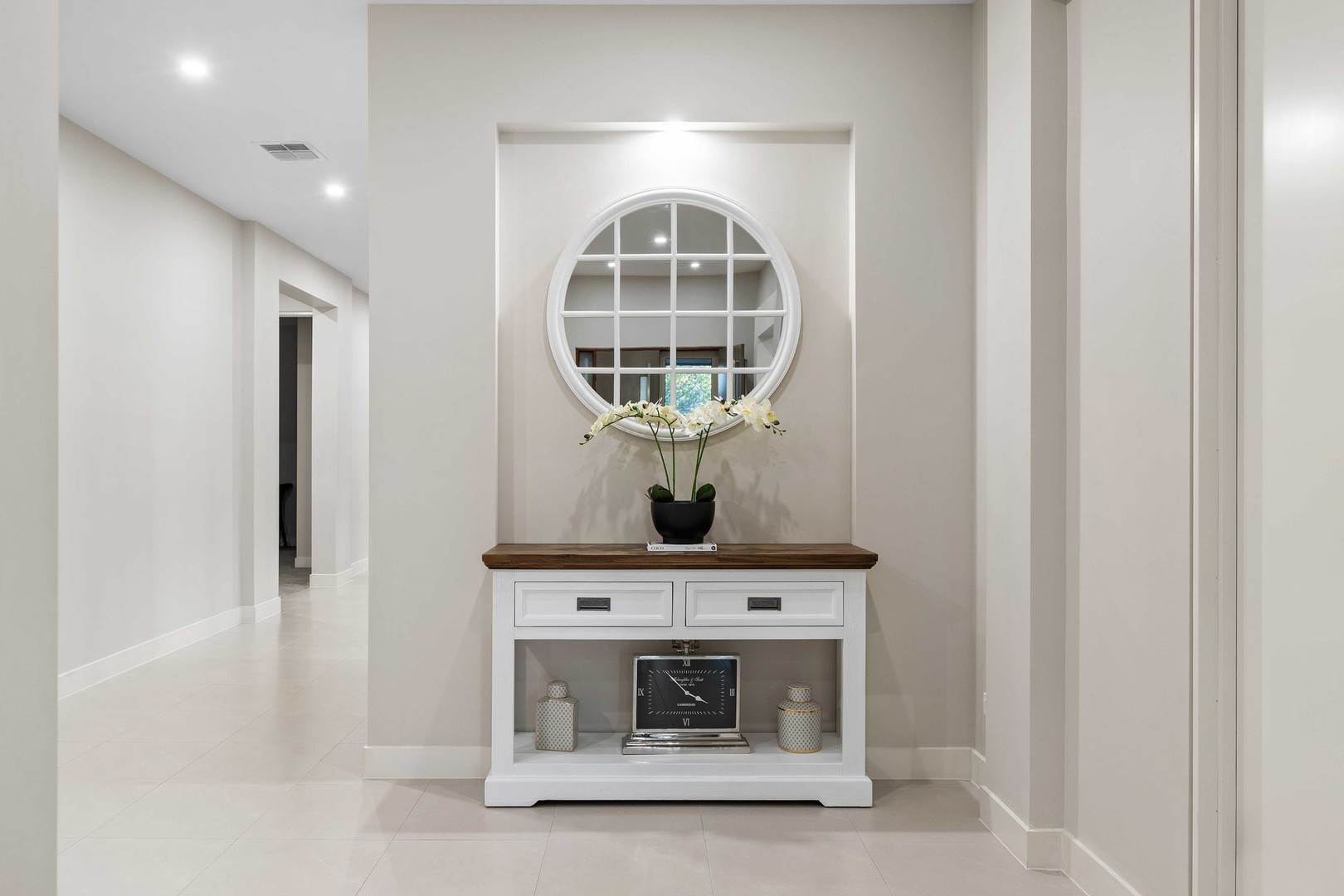 3 Botany Lane, Taylors Hill, VIC 3037 - Thumbnail 2 - 19/09/2024