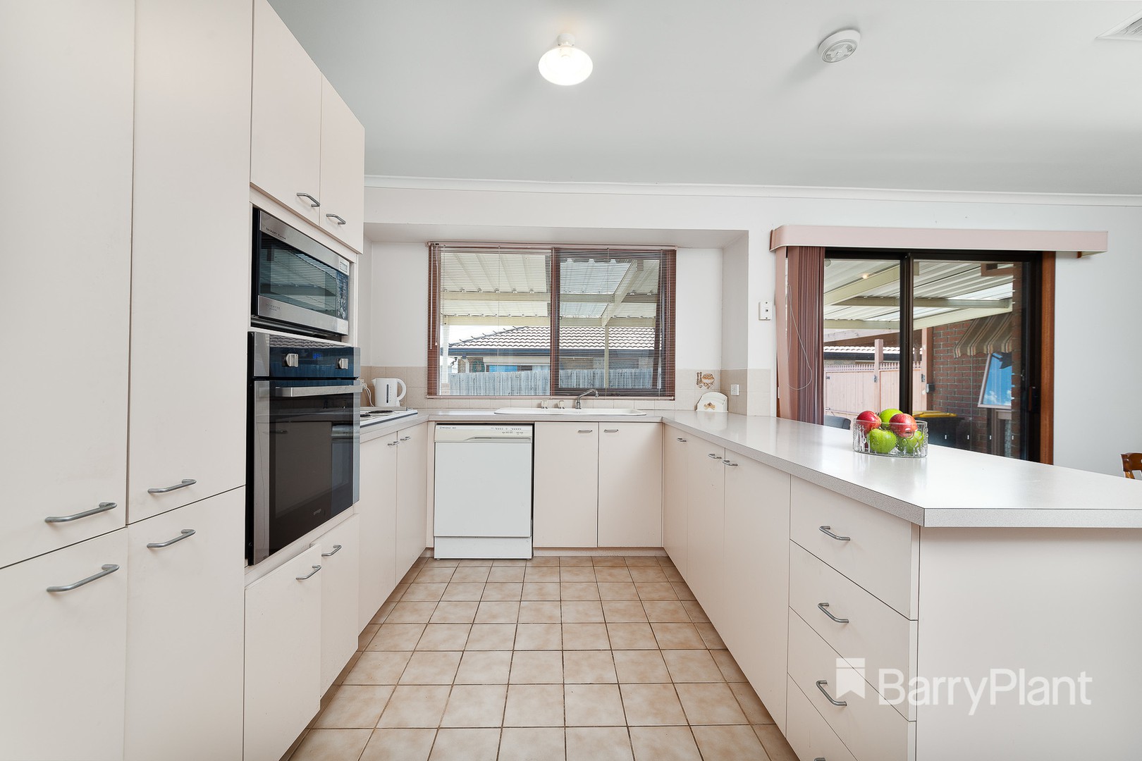 3 Bronsdon Court, Mill Park, VIC 3082, Mill Park - Thumbnail 2