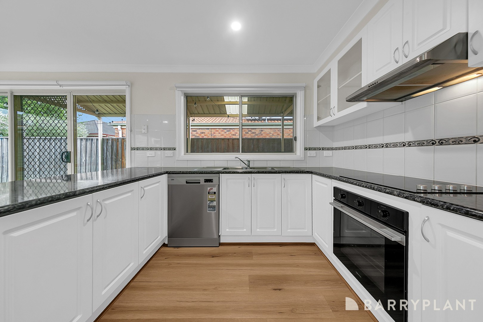 3 Buttress Crescent, South Morang, VIC 3752, South Morang - Thumbnail 2