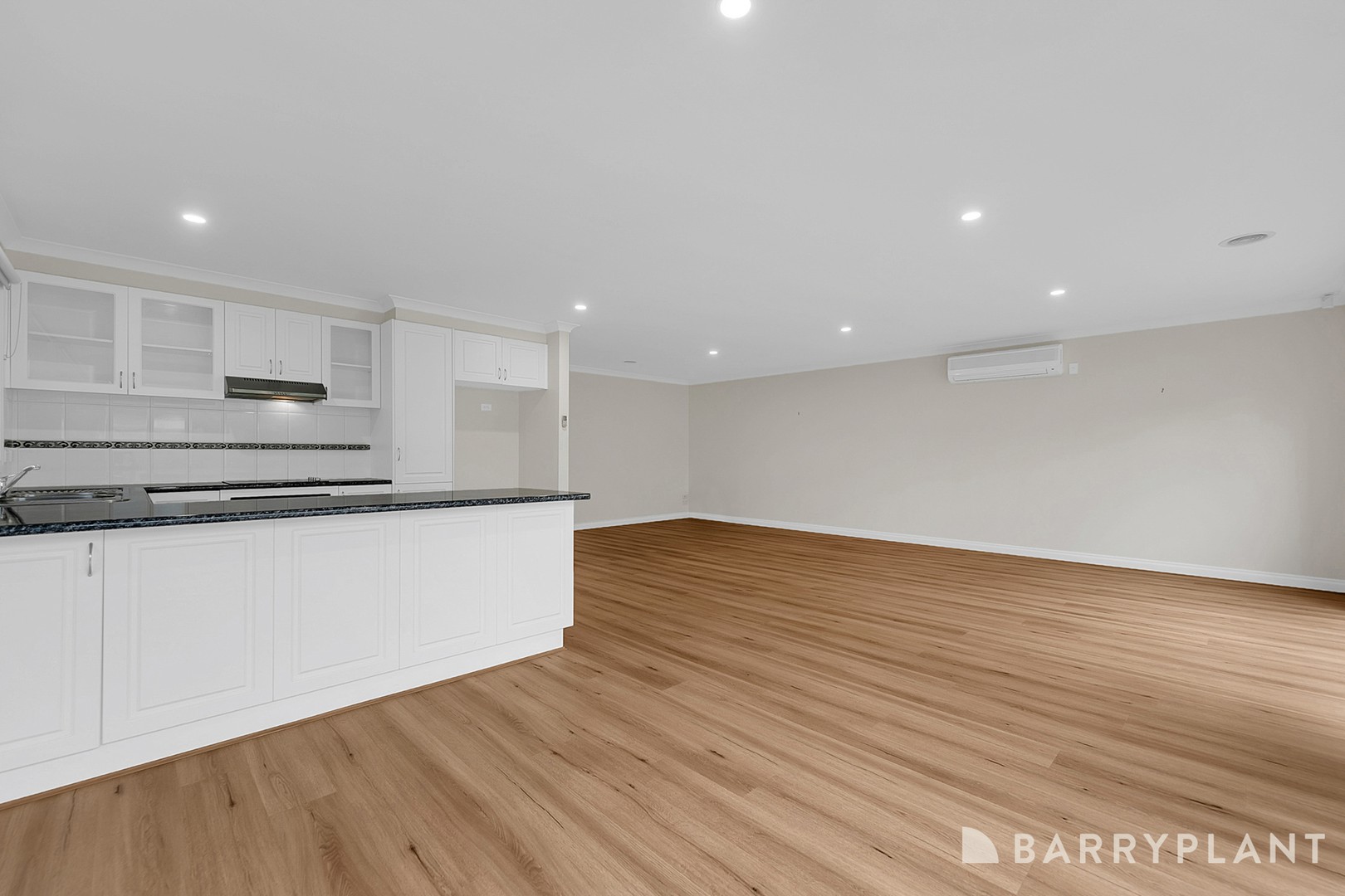 3 Buttress Crescent, South Morang, VIC 3752, South Morang - Thumbnail 4