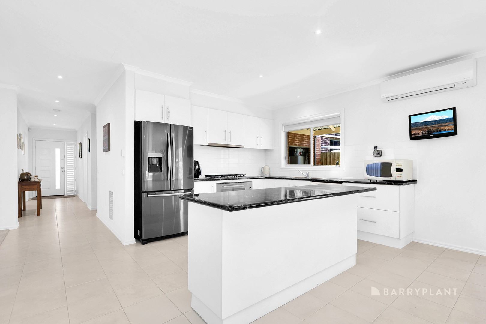 3 Camden Close, South Morang, VIC 3752, South Morang - Thumbnail 3