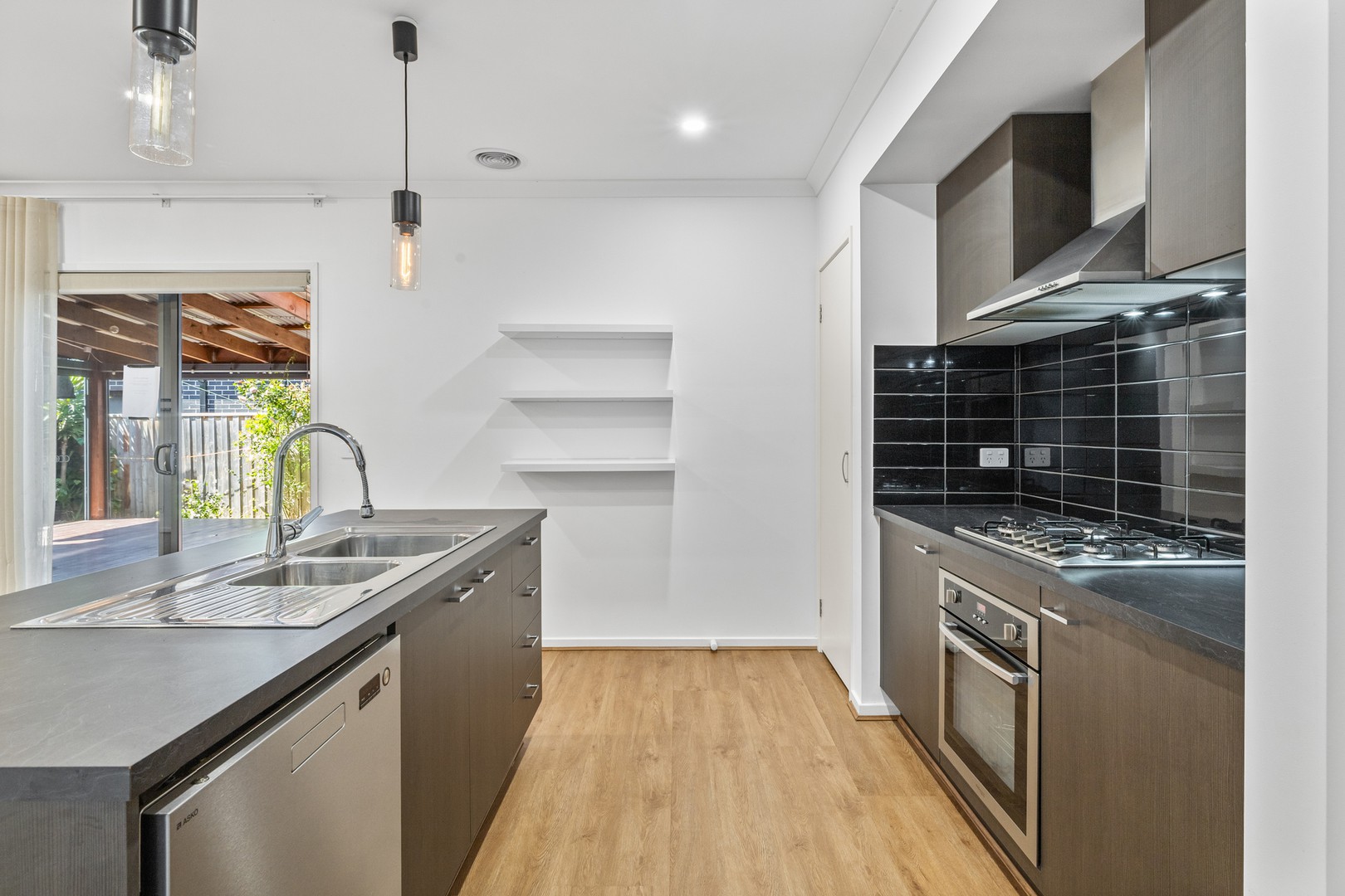 3 Canobie Street, Fraser Rise, VIC 3336, Fraser Rise - Thumbnail 5