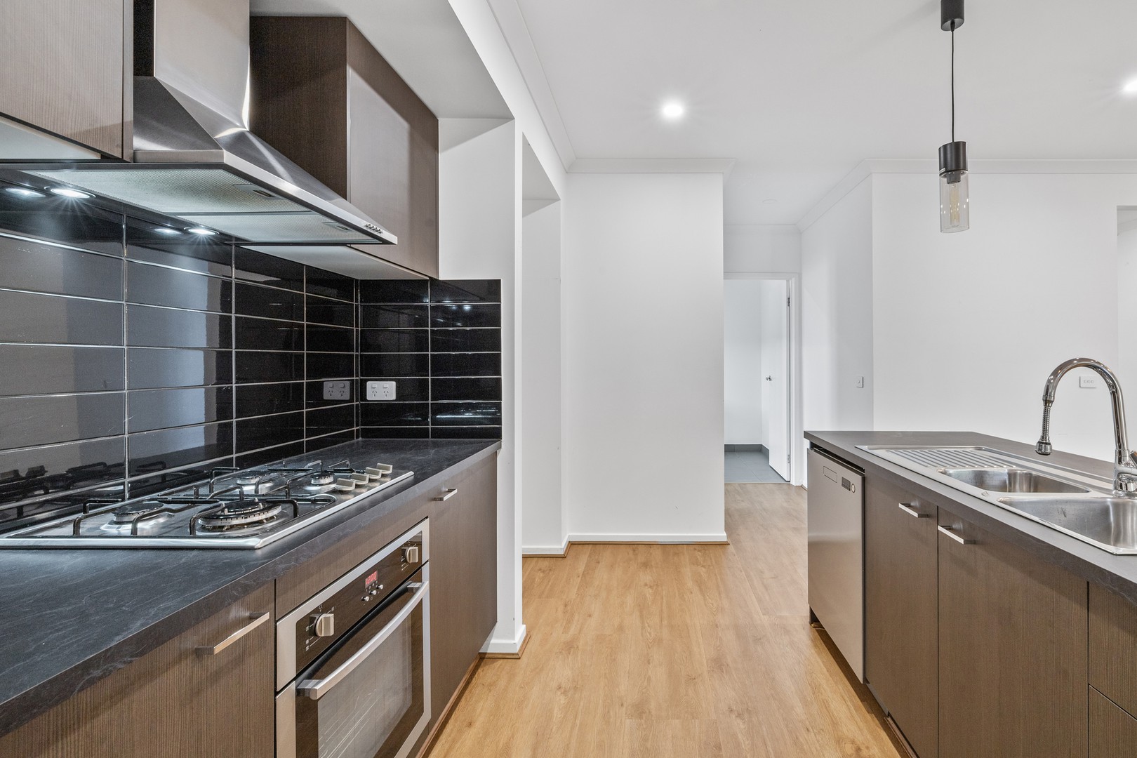3 Canobie Street, Fraser Rise, VIC 3336, Fraser Rise - Thumbnail 6