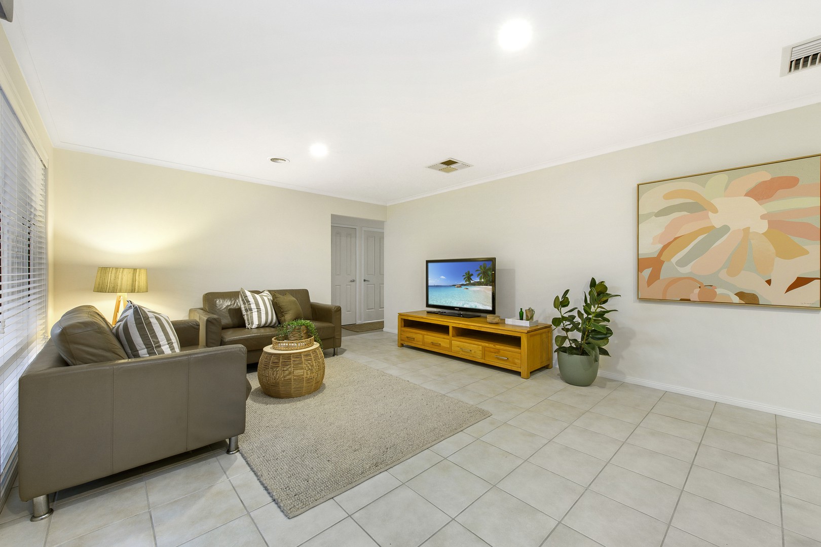 3 Champagne Way, Hillside, VIC 3037, Hillside - Thumbnail 3