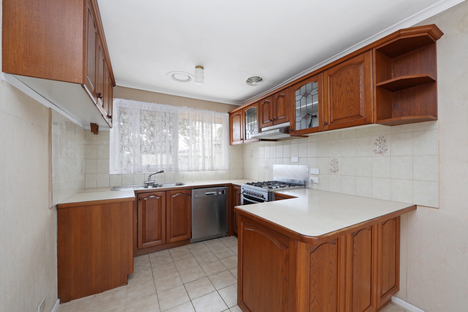 3 Cherrytree Rise, Knoxfield, VIC 3180, Knoxfield - Thumbnail 2