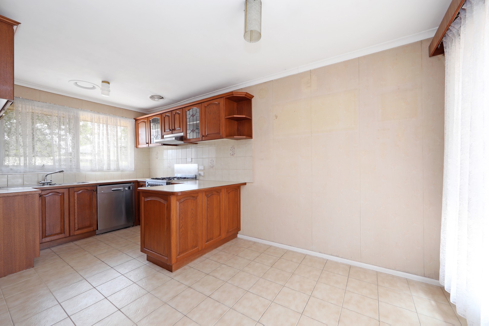 3 Cherrytree Rise, Knoxfield, VIC 3180, Knoxfield - Thumbnail 3