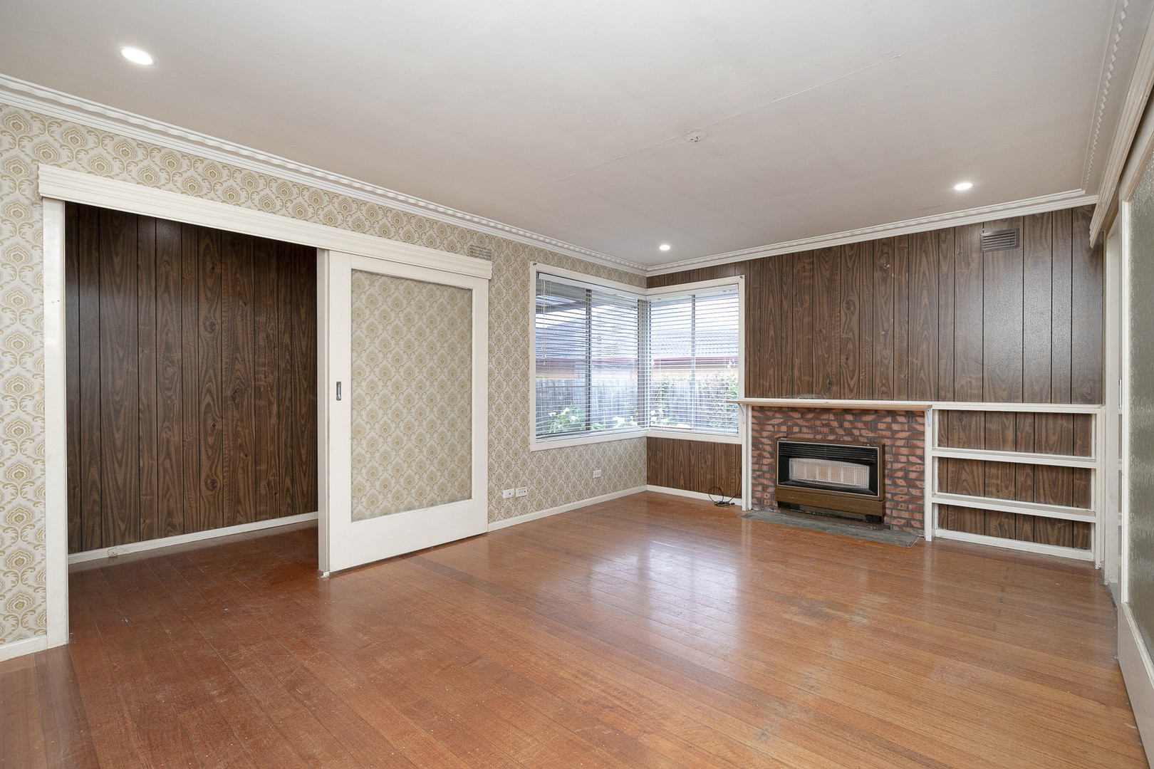 3 Chestnut Drive, St Albans, VIC 3021, St Albans - Thumbnail 2